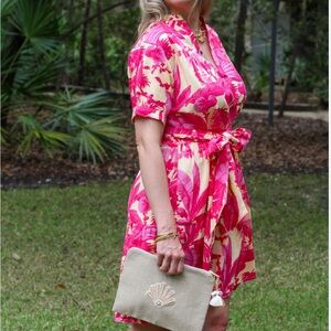 FITZROY & WILLA martine dress sand palm print, short-sleeved, belted Size: S